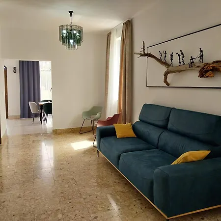 Bed & Breakfast Hollywood 3*