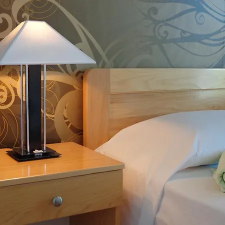 Hollywood 3* Sveti Petar