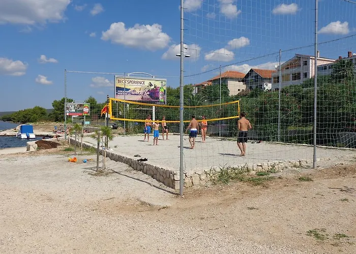 Hollywood Sveti Petar (Zadar)